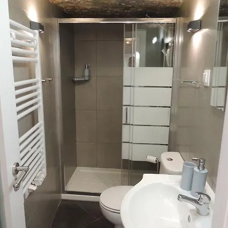 Alfama Warehouse Apartment